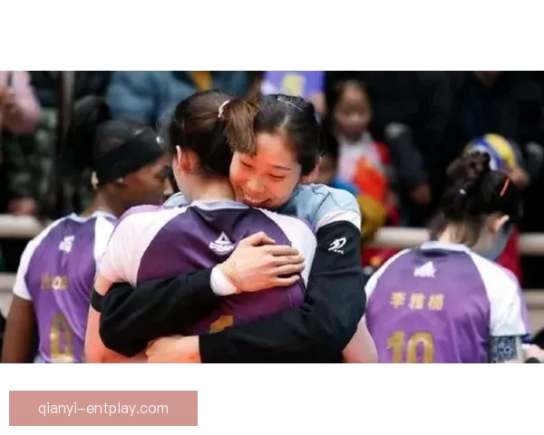 华子坦言比赛替补原因是因内急临时离场上厕所