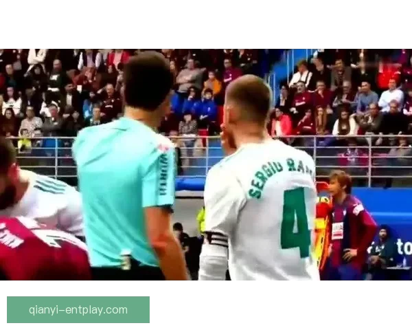 华子坦言比赛替补原因是因内急临时离场上厕所