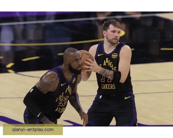 力压KD文班东契奇单月600分再夺大奖詹姆斯转发海报高调祝贺